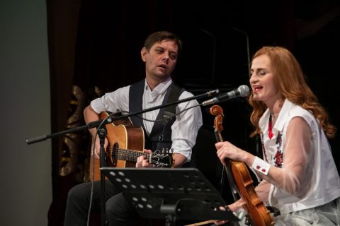 Street Fiddlers-Катя Черемисова и Юра Иушин